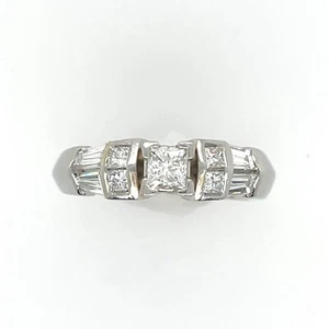 Ladies ~ PLATINUM 1+ Carat Princess Cut ** DIAMOND ** Engagement Ring - Picture 1 of 9