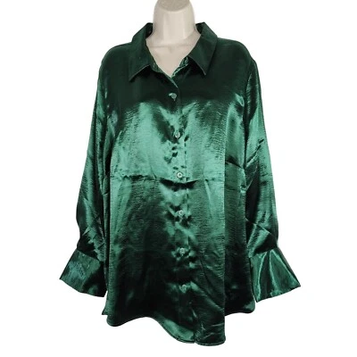 Ava and Viv Green Button Up Top Blouse Women Size 1X 18 Christmas NEW with FLAW  - Image 1 of 4