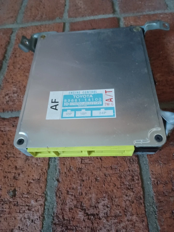 Toyota Supra 1986 5 a 1988 amarillo 7M-GE ECU A/T (no turbo) Foto 1 de 1