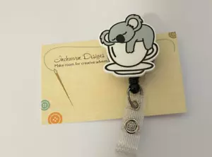 Soporte de insignia retráctil ETIQUETA DE IDENTIFICACIÓN KOALA TAZA DE TÉ - Imagen 1 de 1
