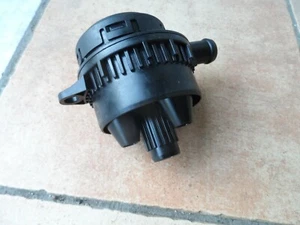  Ölabscheider AUDI A4 B7 3.0 BKN 057103495L - Bild 1 von 5