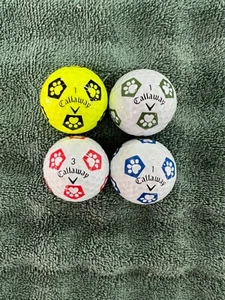 LOGO PELOTA DE GOLF - (4) LOGOTIPOS RAROS DE PATAS DE PERRO CALLAWAY TRUVIS... OBTÉN LOS 4 AHORA... ¡¡COMO NUEVOS!!️ - Imagen 1 de 5