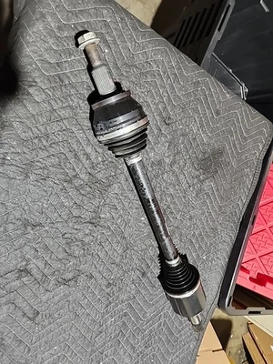 CARGADOR DODGE SRT HELLCAT 392 15-21 PASAJERO TRASERO EJE CV DERECHO Foto 1 de 4