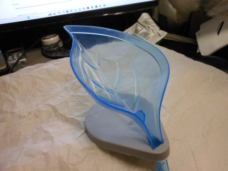 Soporte de jabón de drenaje de plástico en forma de hoja de baño azul incluye 3 ventosas Foto 1 de 1