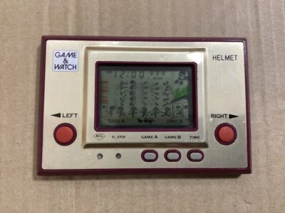 Nintendo Game & Watch Gold Helmet CN-07 Japan ver. Working 1981 - Image 1 of 4