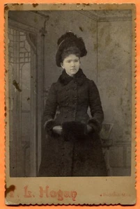 Rockford, MI, Portrait of a Young Woman, by Hogan, circa 1890s - Picture 1 of 2