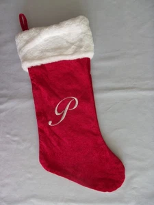Weihnachtsstrumpf rot gebürstet Stoff/weißes Kunstfellband/bestickt weiß "P" - Bild 1 von 2