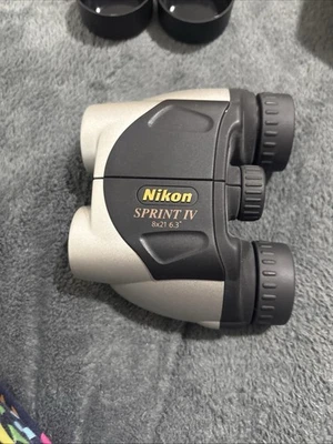 Nixon Sprint iv Binoculars 8x21 with Case Excellent Condition - Image 1 of 4