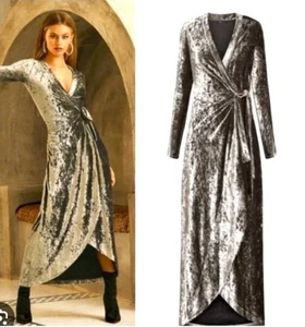 Maxi Vestido BCBG Maxazria XL Envolvente de Terciopelo Plateado MIdi - Imagen 1 de 7