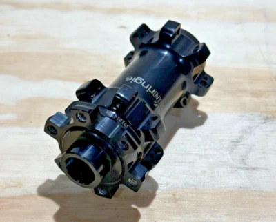 Sun Ringle MTB 前轮毂 SRX 110 Boost 15 毫米通过轴,直拉 15x110 — 第 1/3 张图片