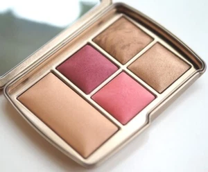 Hourglass Ambient Lighting Palette Universe Unlocked - Picture 1 of 1