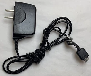  LG STA-P52WR AC Power Wall Charger Travel Adapter, 5.1V 0.7A - Picture 1 of 3