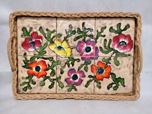 ARDECO VALLAURIS Superbe plateau en osier et carreaux de faïence Décor pensées - Picture 1 of 8