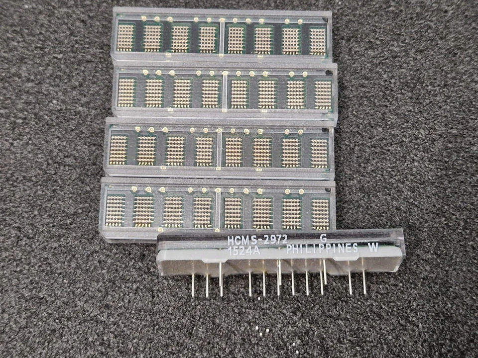 HCMS-2972  8CHAR 5MM 5×7 Alphanumeric LED Display Rot 5 Stück - Bild 1 von 2