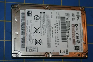 Fujitsu 40GB 2.5" MHT2040BH Serial ATA SATA Hard Drive HDD CA06500-B19400tw - Foto 1 di 4