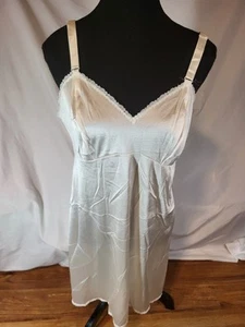 Vintage Komar Off White Nylon Full Slip Lace Size 36 Short Made in USA - Picture 1 of 10