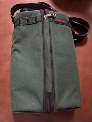 Alça de ombro verde isolada para garrafa de vinho Picnic Time em excelente estado usado - Imagem 1 de 3