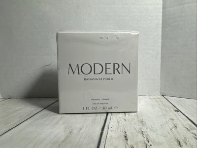 Banana Republic Modern Eau de Parfum Spray for Women 1 Fl oz | New in Box - Image 1 of 4