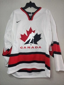 Vintage Team Canada Hockey Jersey White Away Nike M Medium Stitched Sewn - Picture 1 of 9