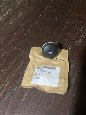 AM General Hmmwv HUMVEE Hummer H1 HORN BUTTON SWITCH 2530011890897,12340074, OEM - Image 1 of 2