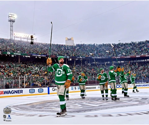 Jamie Benn Dallas Stars Unsigned 2020 NHL Winter Classic Stick Salute Photograph Cover