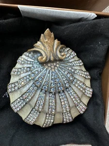 New in Box Jay Strongwater  Scallop Shell Swarovski Crystals Jewelry Trinket Box - Picture 1 of 3