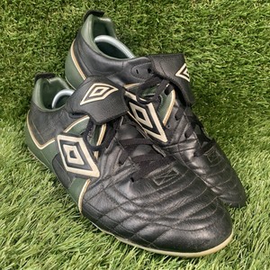 Umbro Size 10 Football Boots for sale 