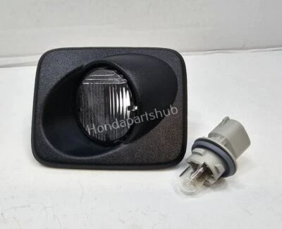 Luz de matrícula esquerda (motorista) Honda Ridgeline 17-24 (34120-T6Z-A01) - Imagem 1 de 4