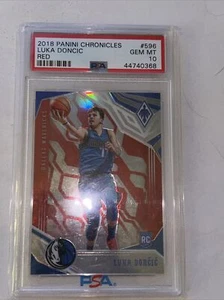 Luka Doncic 2018-19 Chronicles Phoenix Red 136/149 RC #596 PSA 10 Rookie - Foto 1 di 8