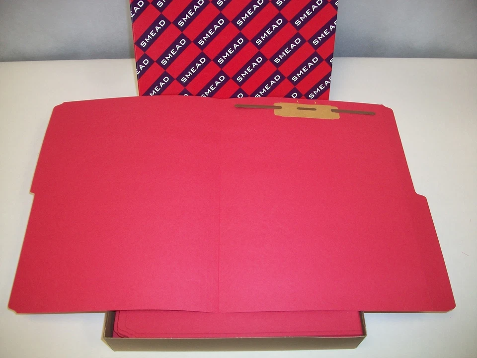 Carpetas de sujeción Smead, tamaño letra roja, corte 1/2 11 PT, 9-15/16 x 11-5/8, 50/caja Foto 1 de 3