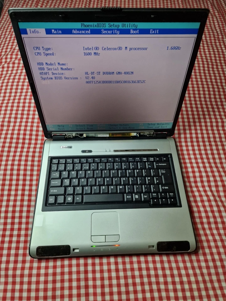 Toshiba Satellite L100-109 Laptop Intel Celeron M 1.6GHz 15" For parts Read Desc - Image 1 of 4