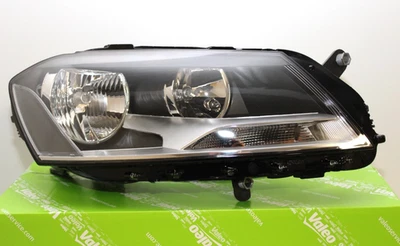 VW Passat B7 (365,362)  Halogen Scheinwerfer Rechts 3AB941006   VALEO ORIGINAL - Bild 1 von 4