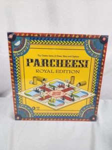 NEU 2020 Hasbro PARCHEESI Royal Edition Spiel Chase Race Capture Sealed - Bild 1 von 2