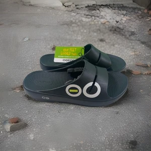 OOFOS OOahh Slide Lightweight Unisex Herren 8 Damen 10 Matt Schwarz - Bild 1 von 9