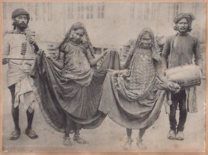 15x20 - Inde-A.J. COMBRIDGE/Bombay -Bayadères à Delhi- Collotypie Vintage c.1898 - Picture 1 of 1