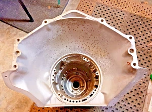 Carcasa de cambio de piso vacía Chevy Th350 sin bloqueo *perno roto* - Imagen 1 de 14