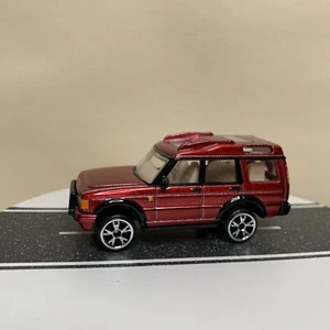 2005 Matchbox Superfast #51 Land Rover Discovery SUV Red Mtflk 1:60 Detailed NM - Picture 1 of 12