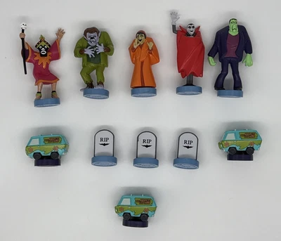 Фигурки Scooby Doo Ghoul включают 3 надгробия 3 загадочные машины (шахматная игра) - Изображение 1 из 4