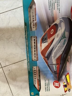 Treno Giocattolo Trenino Express Freccia Rossa Batteria Treno con Luci e Binari - Immagine 1 di 3