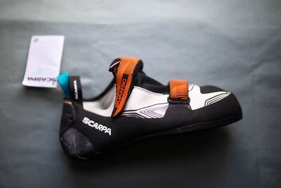 Zapatos de escalada SCARPA Quantic - gris polvo/mango Foto 1 de 4