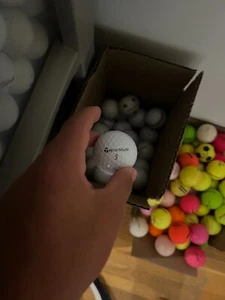 Used AAAA Great Condition White Taylormade Golf Balls(24) - Picture 1 of 3