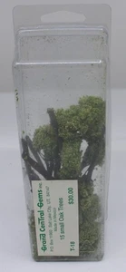 Grand Central Gems T18 HO 15 Small Oak Trees - Picture 1 of 1