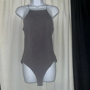 Forever 21 Gray Sleeveless Snap Body Suit Size Medium - Picture 1 of 2
