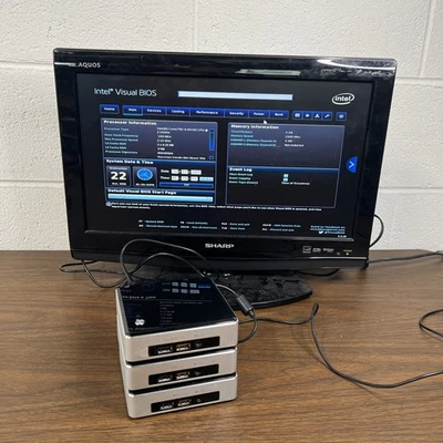 Лот из 3 - Intel NUC5I3RYK Intel core I3-5010U 2,1 ГГц 4 ГБ RAM без жесткого диска/блока питания - Изображение 1 из 4