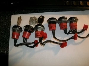 C&K 941016-01 Keyed Switch 94101601 QTY-4 FREE S&H! - Picture 1 of 3