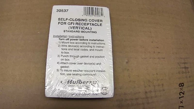 Cubierta de cierre automático Mulberry 30537 para receptáculo GFI vertical S - nueva en caja Foto 1 de 2