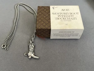 Avon 1979  Silver Tone Western Cowboy Boot Pendant Necklace - 18" - Picture 1 of 4