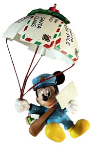 Enesco Tesoro de Navidad "MICKEY & CO." Mickey's Airmail ORNAMENTO Mouse - Imagen 1 de 9