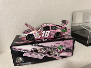 Kyle Busch 1:24 NASCAR Diecast/#18 Pink M&M’s Susan G Komen 2009/1 of 1,370 - Picture 1 of 1