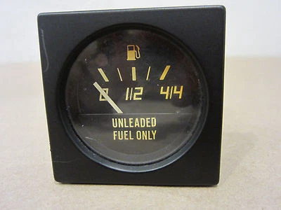 Ferrari Mondial 3.4 T cupé - pieza de indicador de nivel de combustible # 136701 Foto 1 de 3